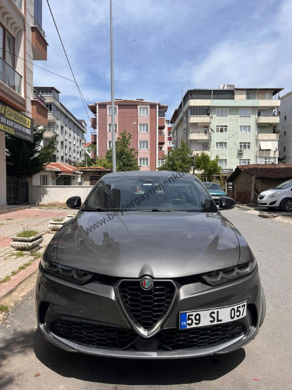 BEYLER GAYRİMENKULDEN 2023 MODEL ALFA ROMEO TONALE